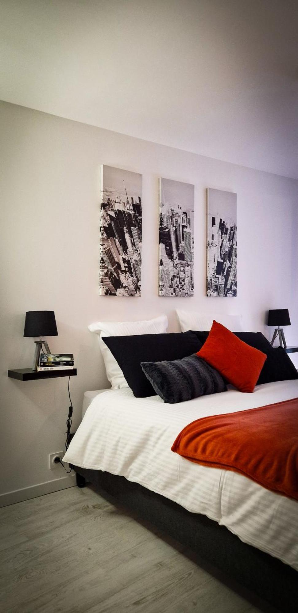 L'Indus 3 Etoiles Wifi, Netflix, Disney, Coeur De Bastide Villefranche-de-Rouergue Luaran gambar