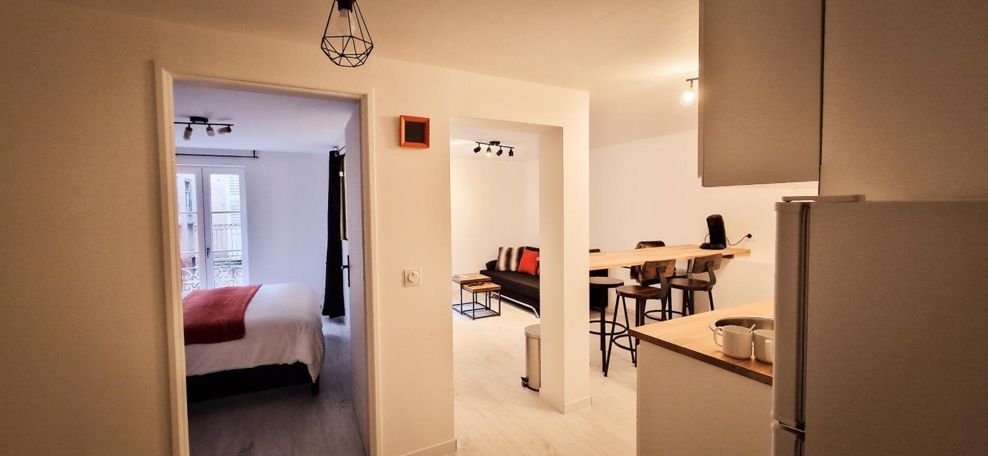 L'Indus 3 Etoiles Wifi, Netflix, Disney, Coeur De Bastide Villefranche-de-Rouergue Luaran gambar