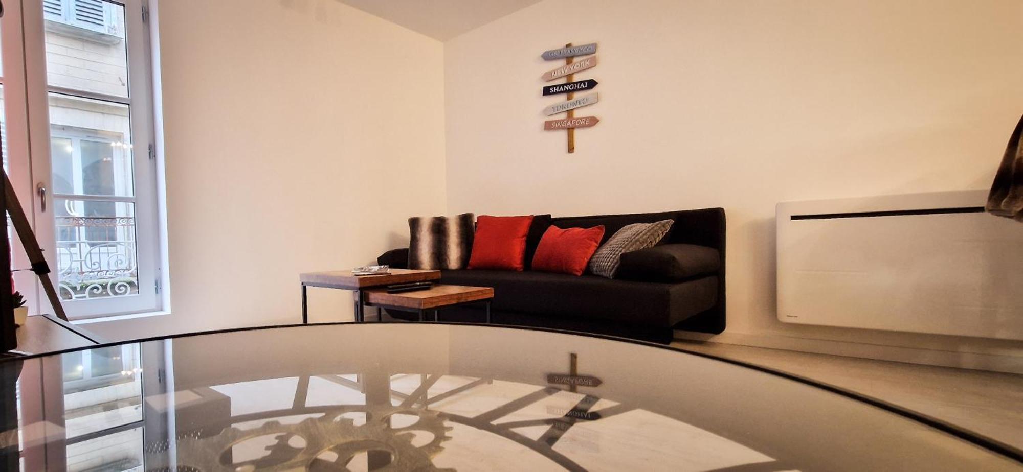 L'Indus 3 Etoiles Wifi, Netflix, Disney, Coeur De Bastide Villefranche-de-Rouergue Luaran gambar