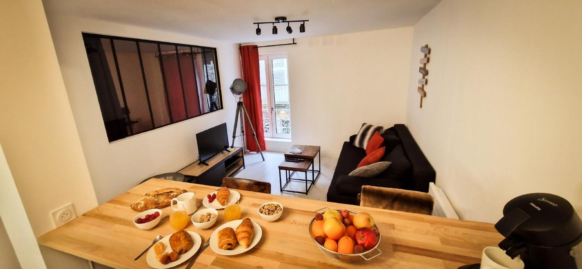 L'Indus 3 Etoiles Wifi, Netflix, Disney, Coeur De Bastide Villefranche-de-Rouergue Luaran gambar