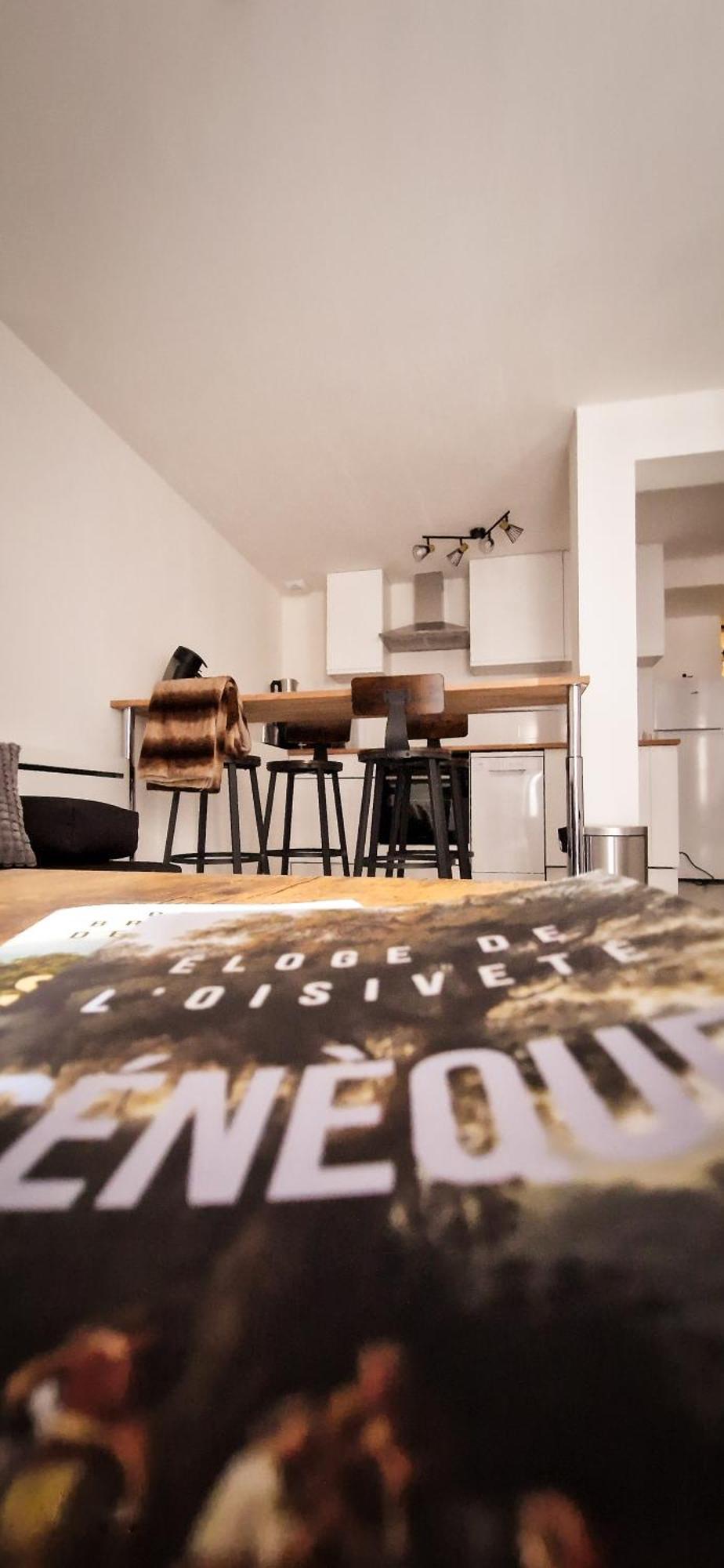 L'Indus 3 Etoiles Wifi, Netflix, Disney, Coeur De Bastide Villefranche-de-Rouergue Luaran gambar
